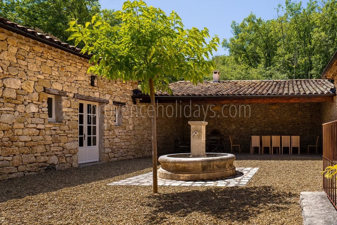 146 - Villa Les Cascades: Villa: Exterior