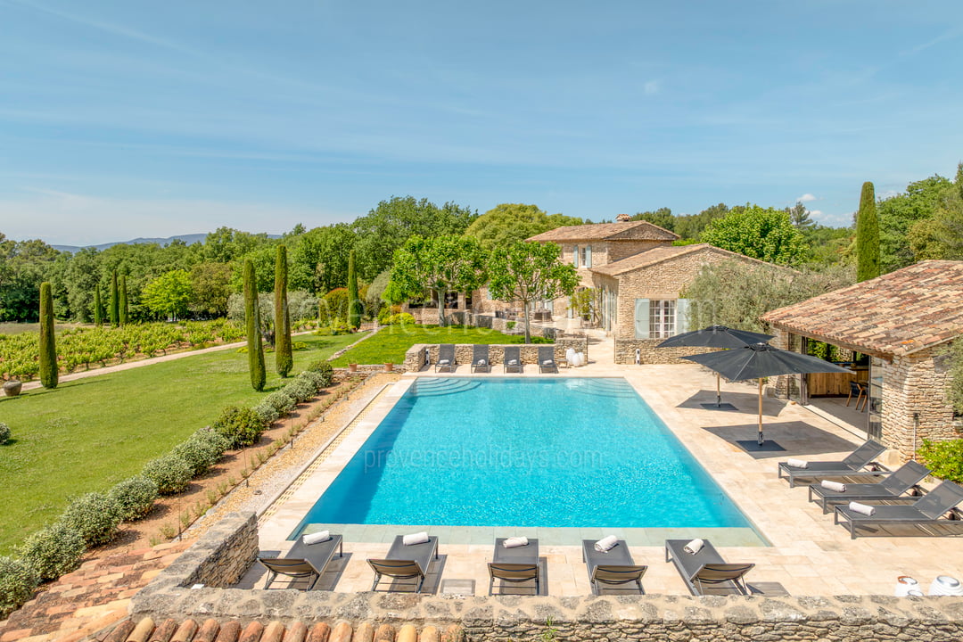 Wunderschönes Steinhaus mit Klimaanlage und beheiztem Pool im Luberon