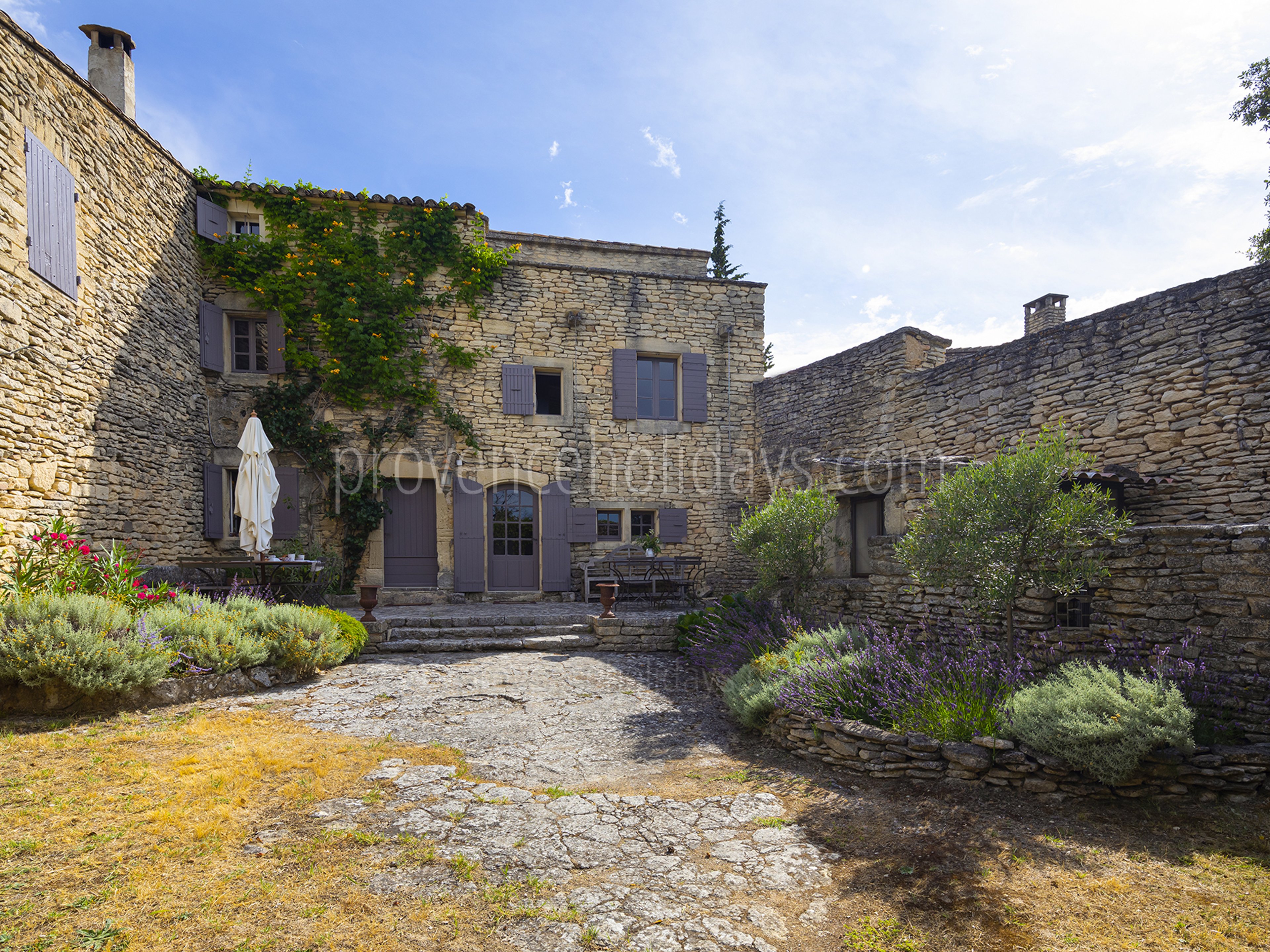 10 - La Garrigue: Villa: Exterior