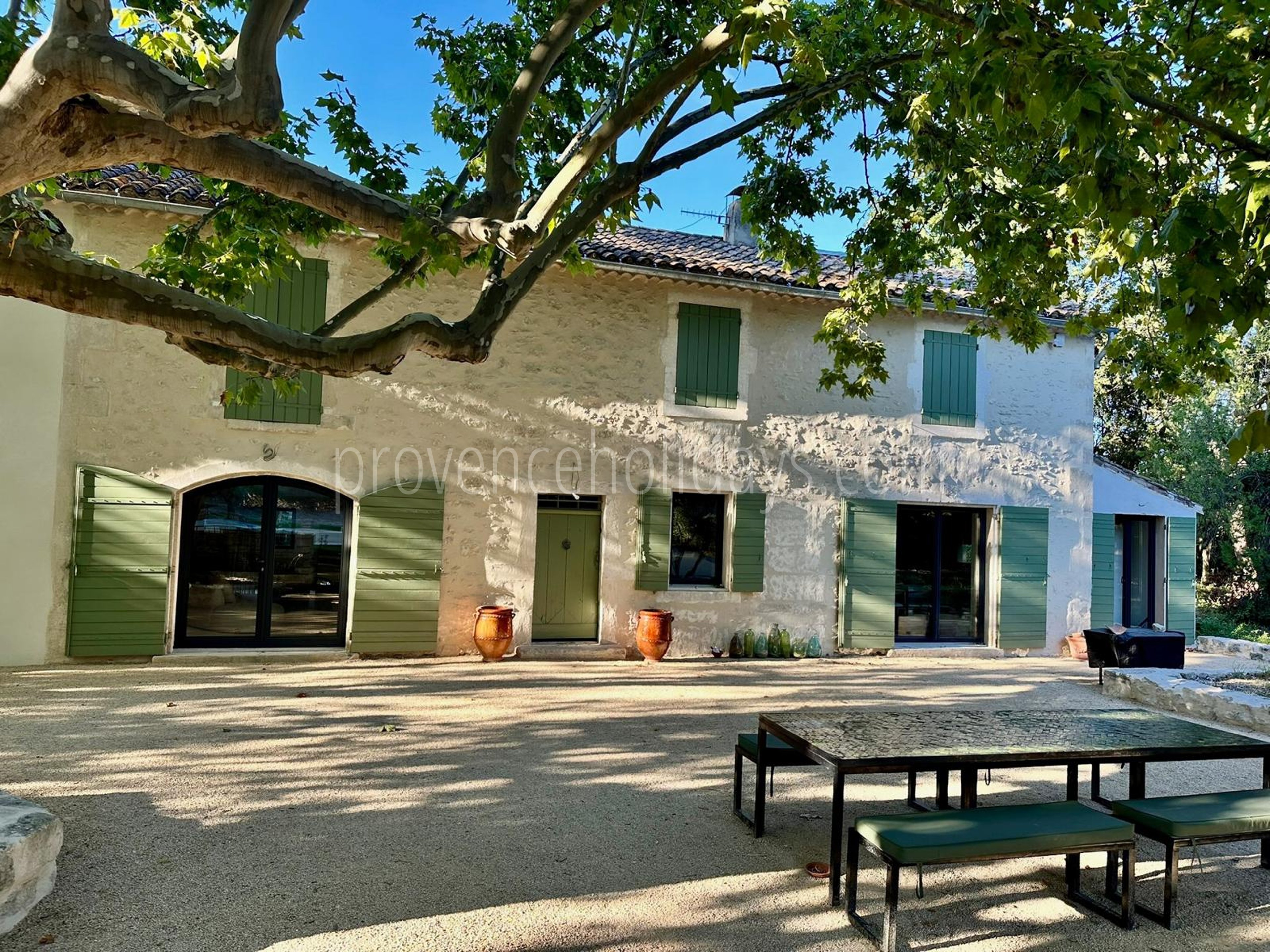 -7 - Domaine du Grand Platane: Villa: Exterior