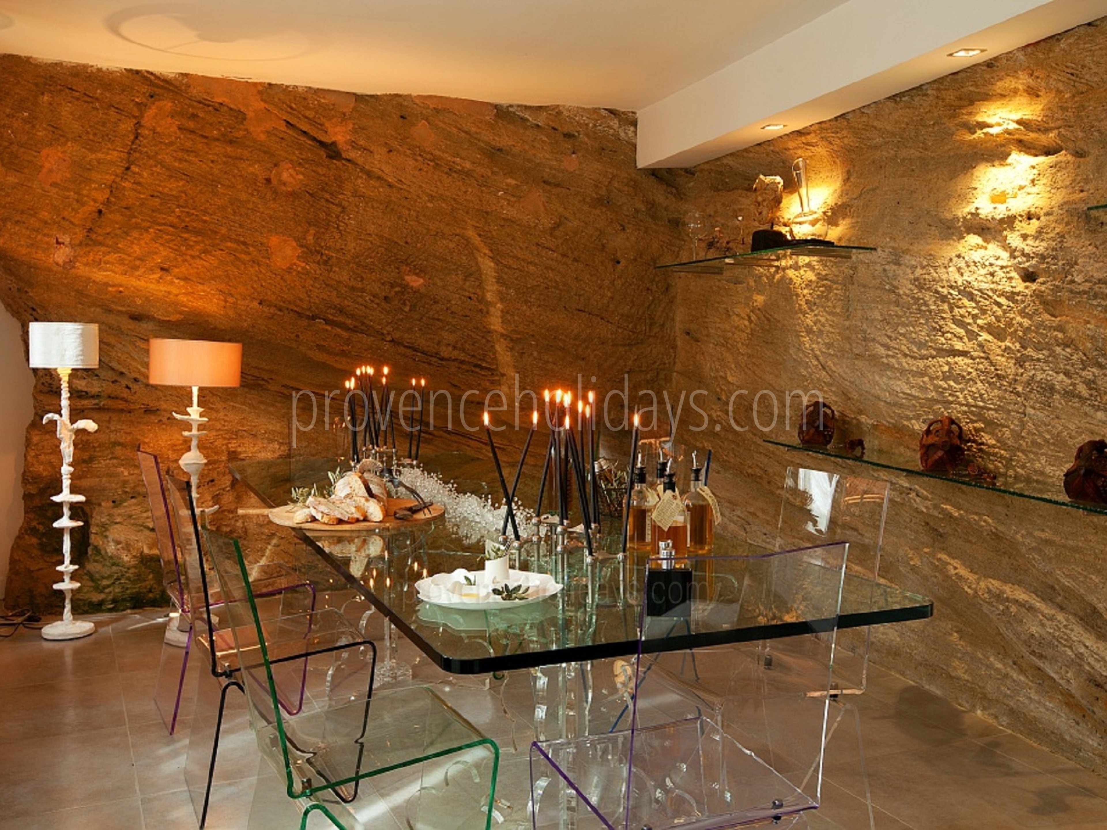 3 - Mas de l\'Artiste: Villa: Interior