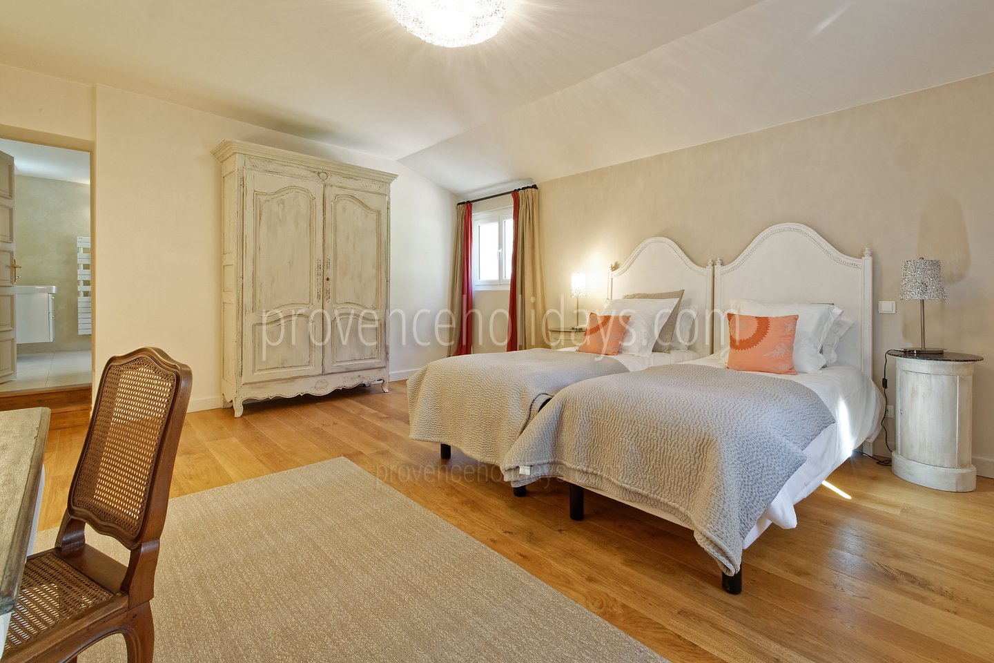 13 - Villa Garrigue: Villa: Bedroom
