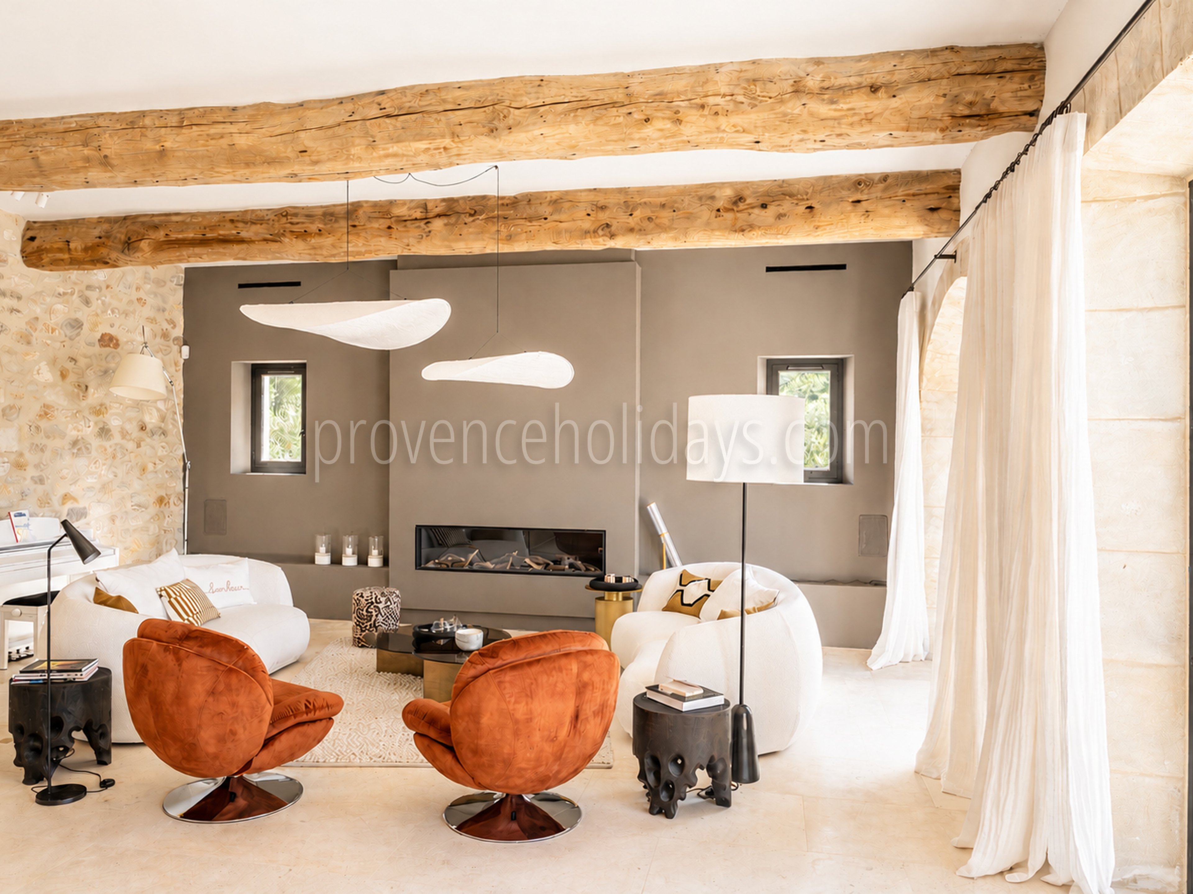 59 - Le Loup des Alpilles: Villa: Interior
