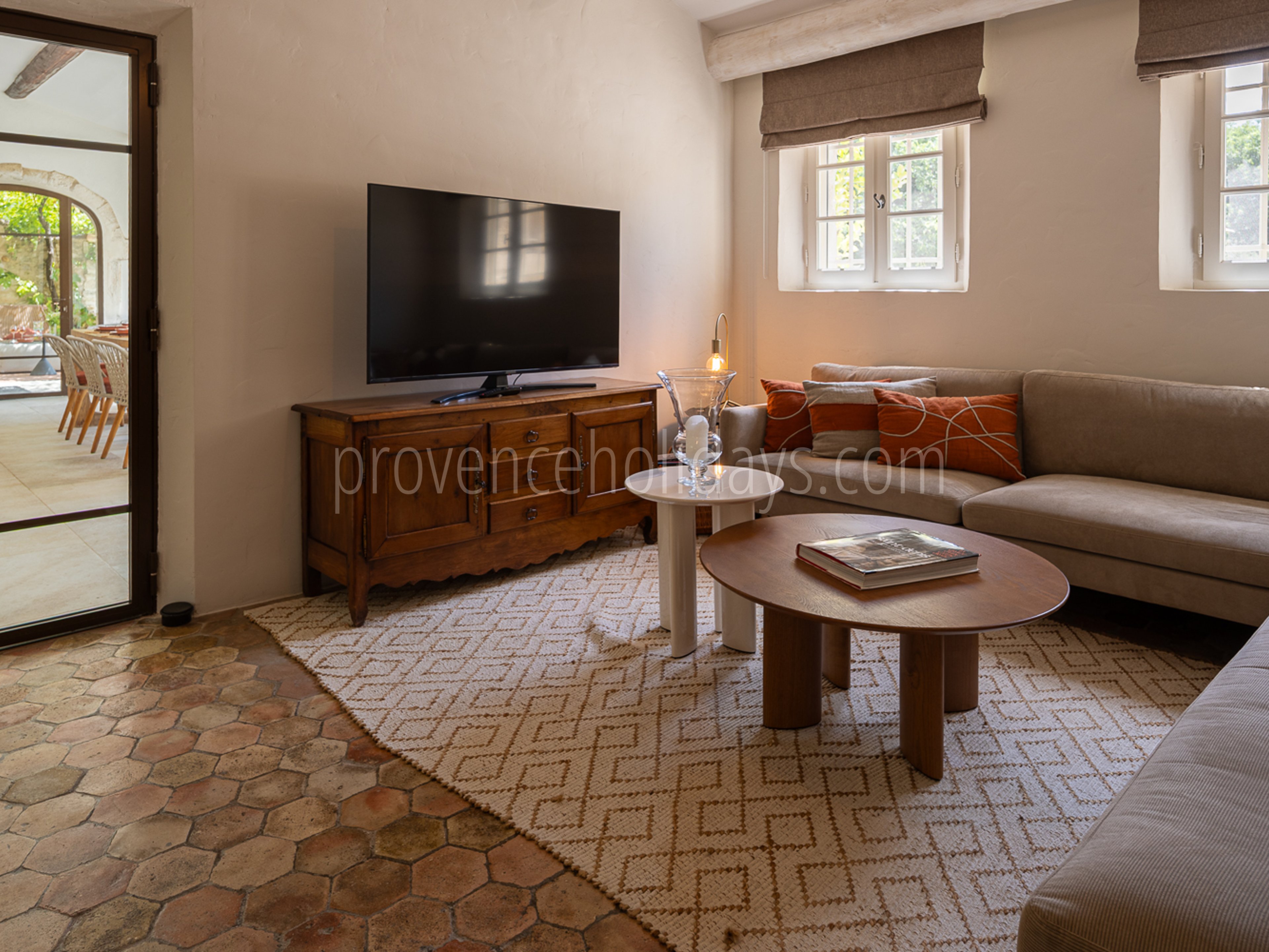 24 - Le Mas des Magnans: Villa: Interior