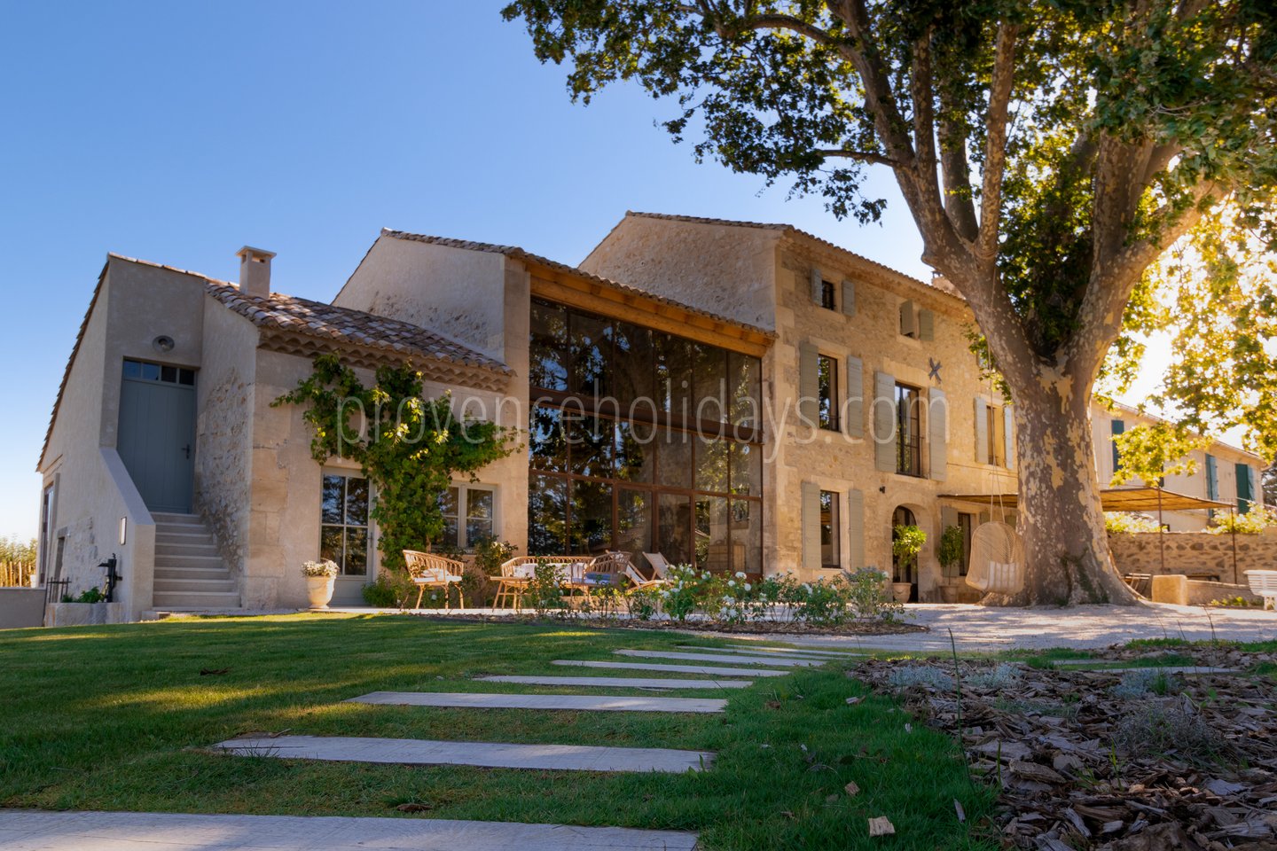 1 - Mas des Pommiers: Villa: Exterior