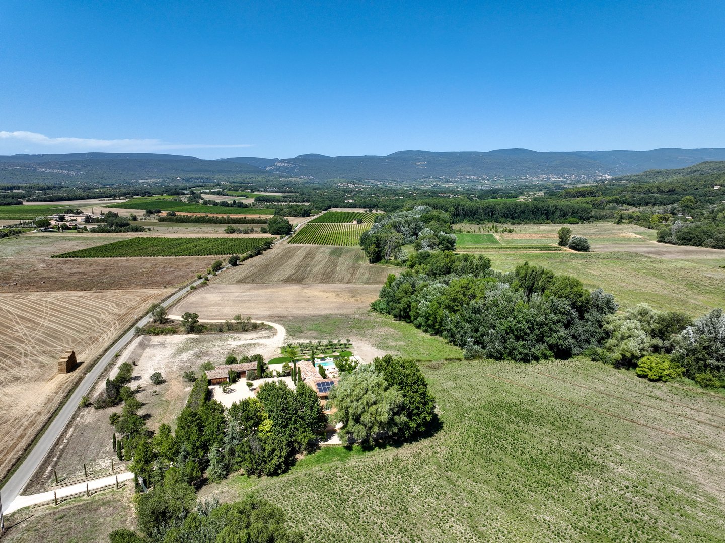 122 - Le Mas de Prestige: Villa: Exterior