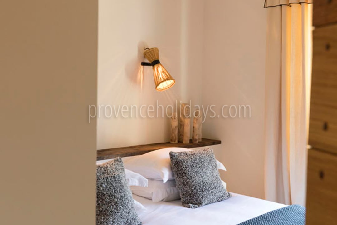 29 - Chez Sako: Villa: Bedroom
