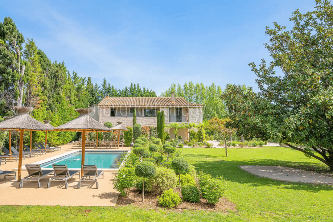 Magnificent Provencal farmhouse in Saint-Rémy de Provence
