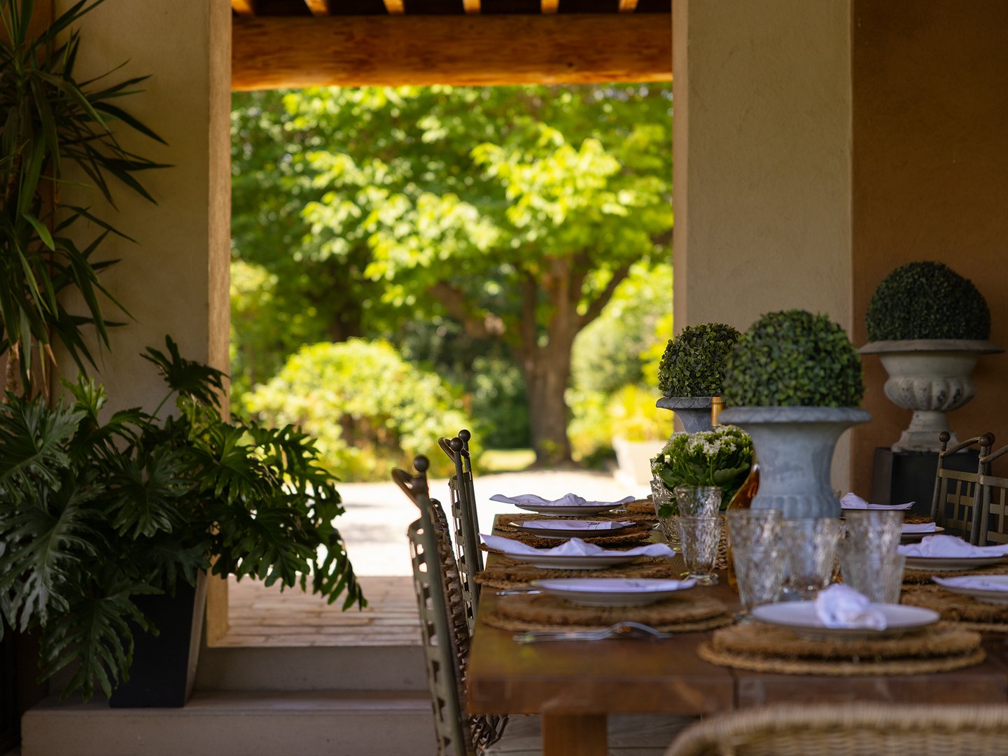 17 - Mas Le Thor: Villa: Interior