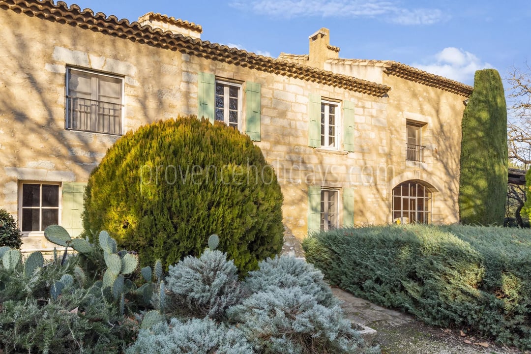 2 - Historisch landgoed in Barbentane: Villa: Exterior