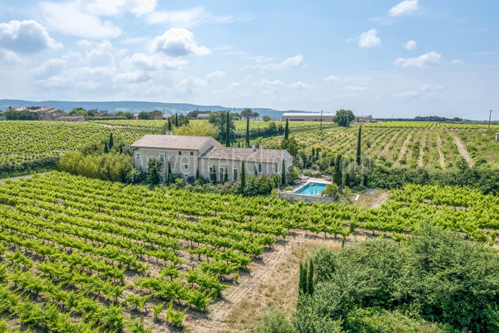 Mas avec piscine dans la région du Ventoux