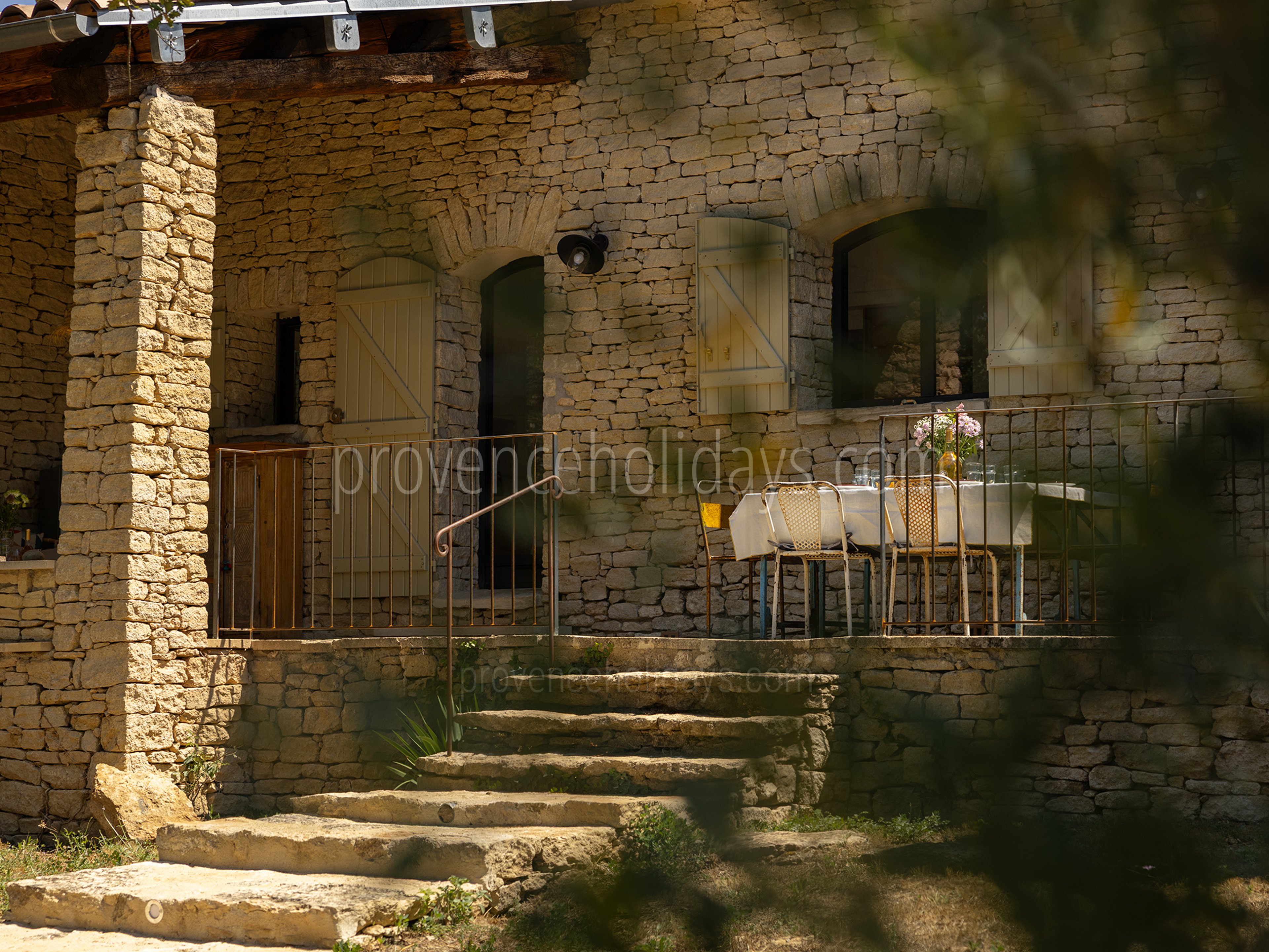 14 - Mas des Chênes Blancs: Villa: Exterior