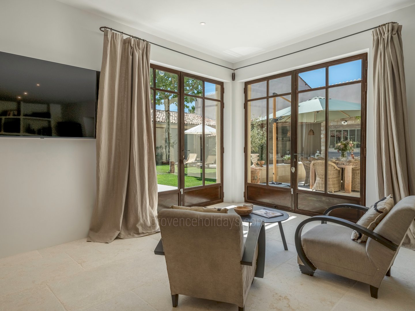 7 - La Vieille Grange: Villa: Interior