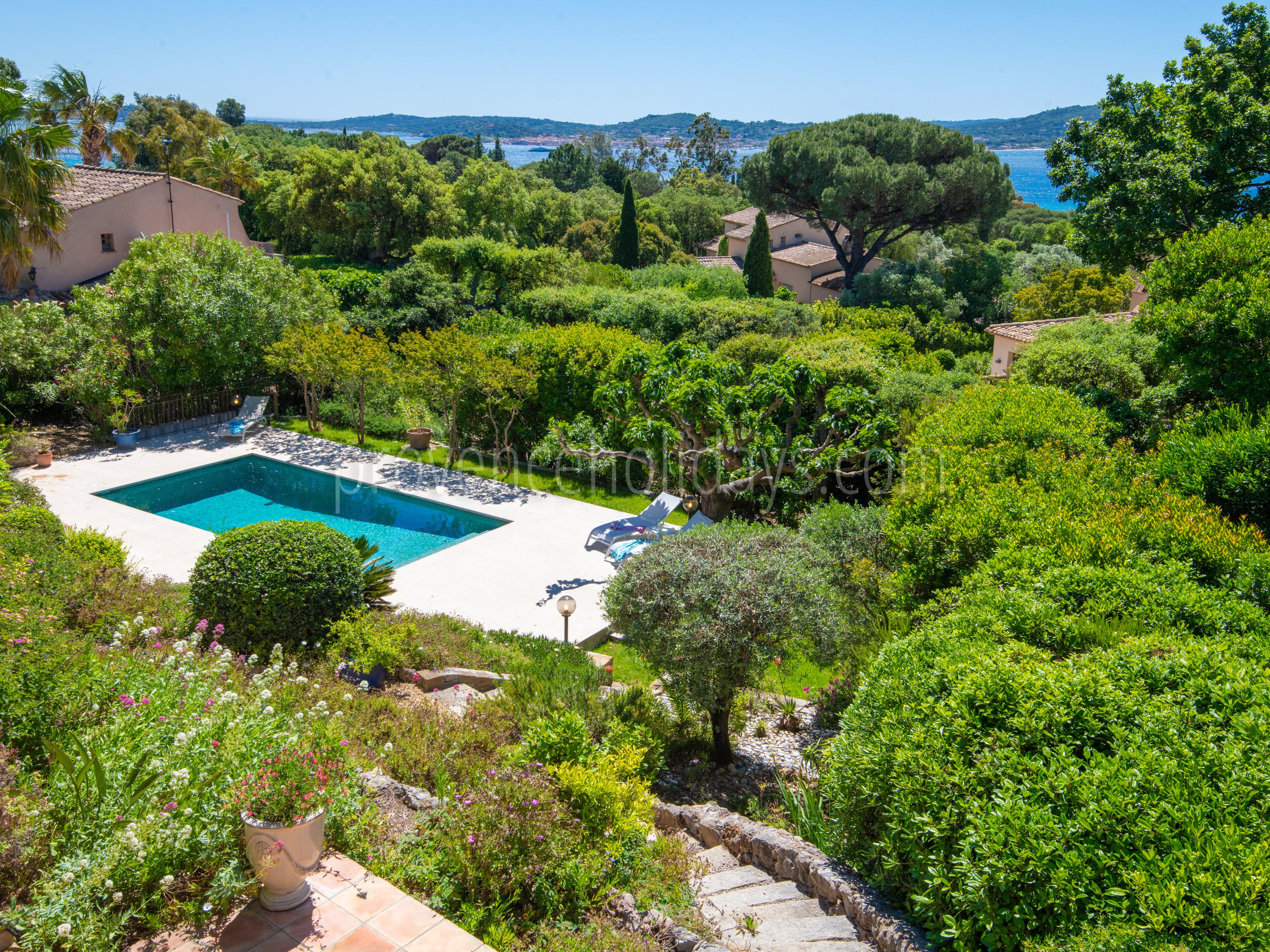 30 - Villa Poppy: Villa: Pool