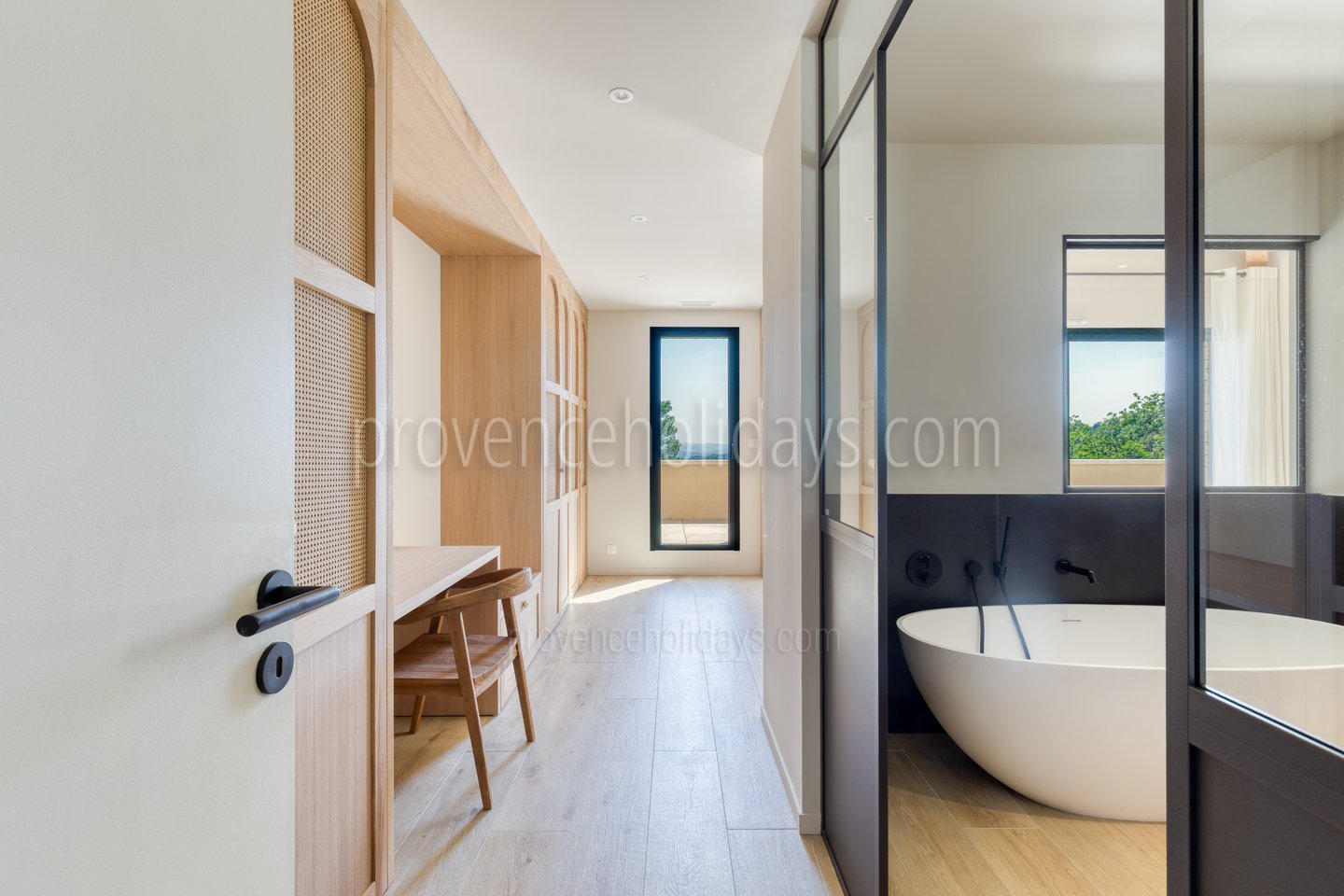 21 - Villa l\'Olivier Blanc: Villa: Bathroom 3
