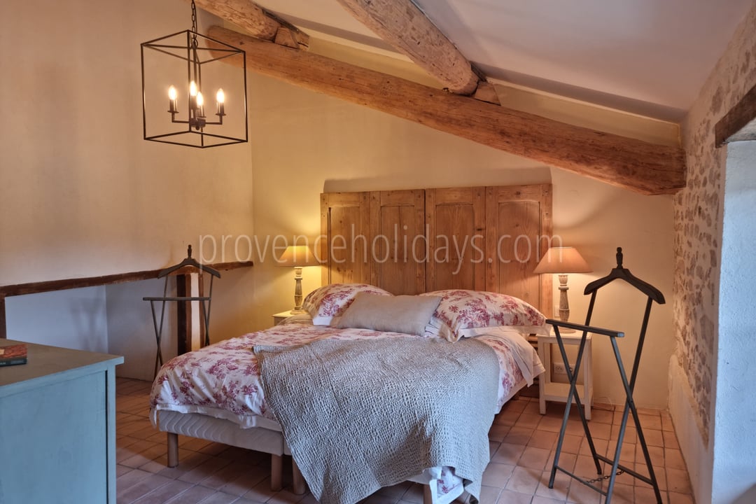 30 - Mas Cerisiers: Villa: Bedroom