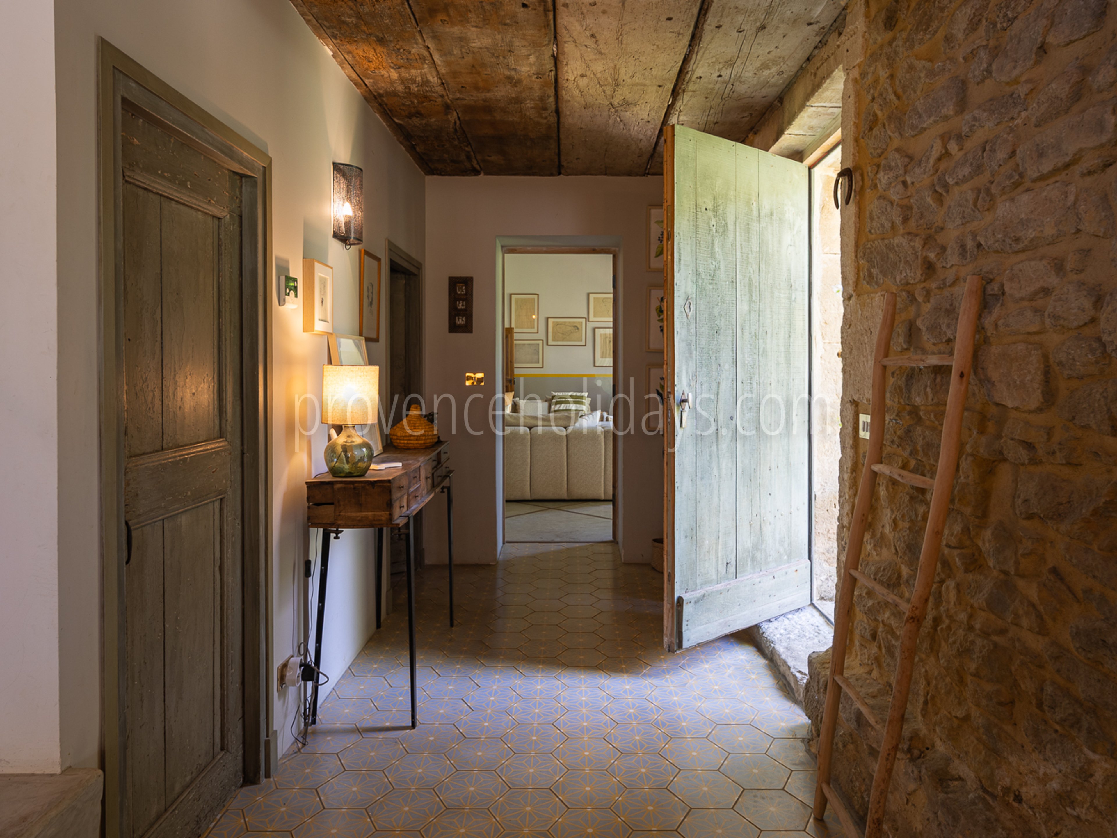 5 - Le Mas des Rêves: Villa: Interior