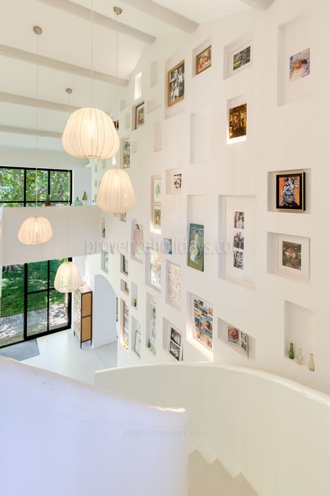 8 - Mas Province: Villa: Interior