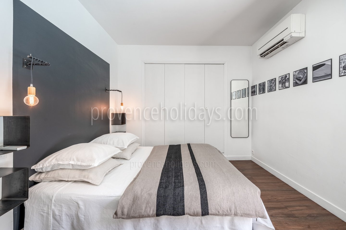 25 - Chez Chloé: Villa: Bedroom