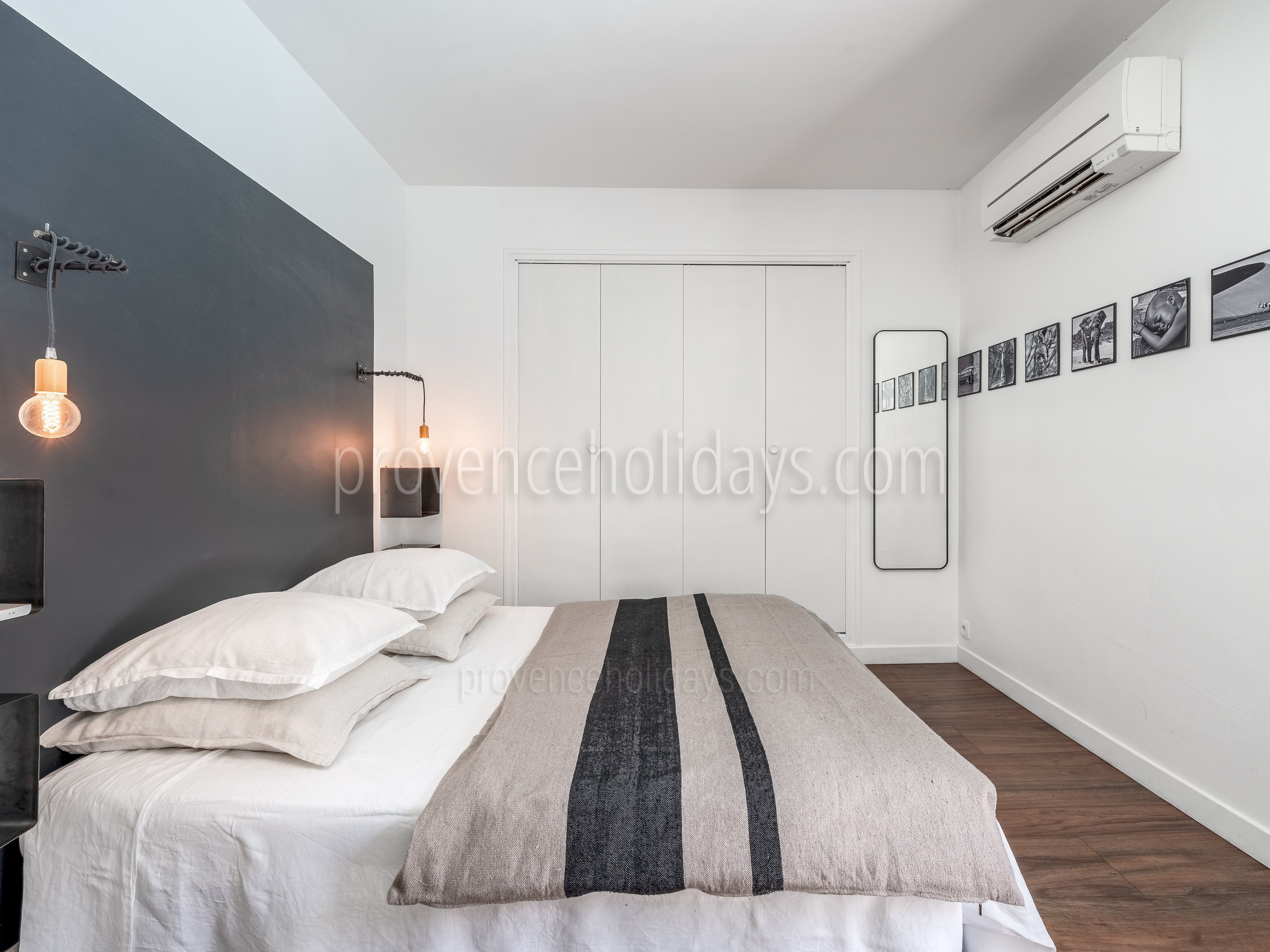 25 - Chez Chloé: Villa: Bedroom