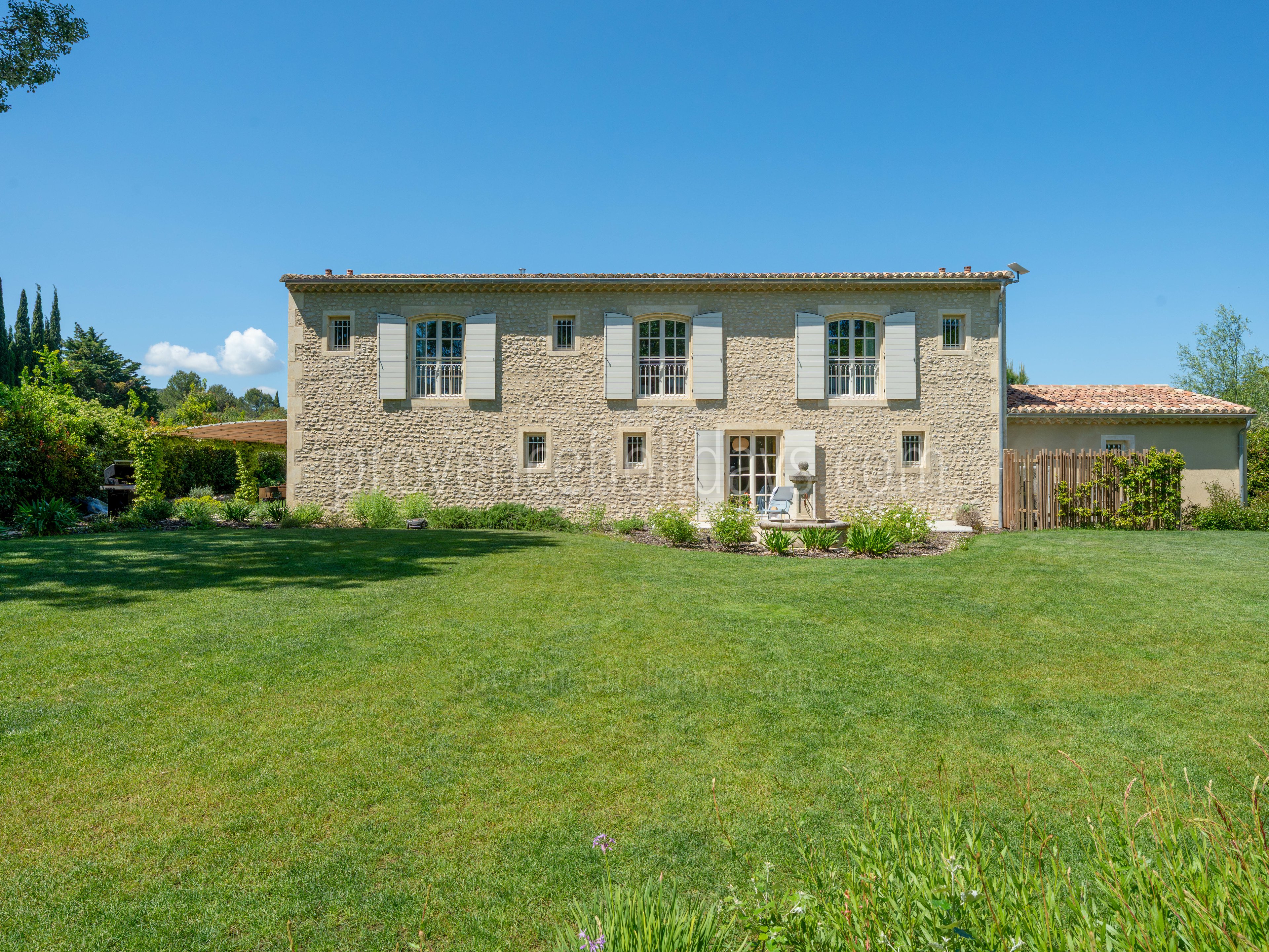 24 - Mas Élégance: Villa: Exterior