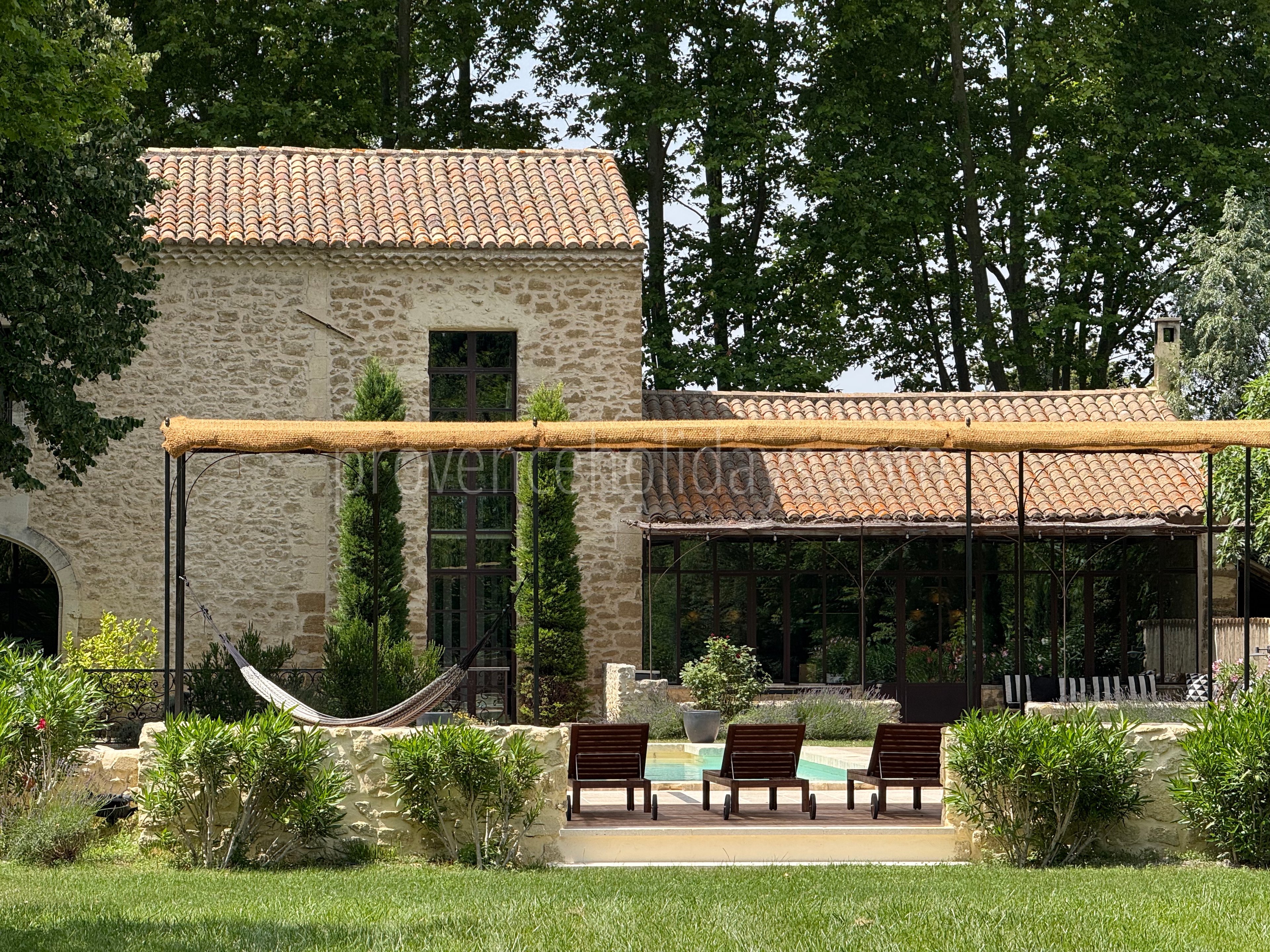 43 - Le Mas d\'Entraigues: Villa: Exterior