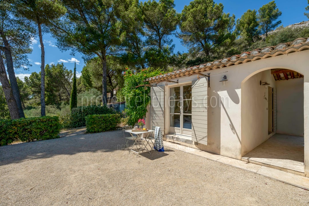 33 - Mas des Songes: Villa: Exterior