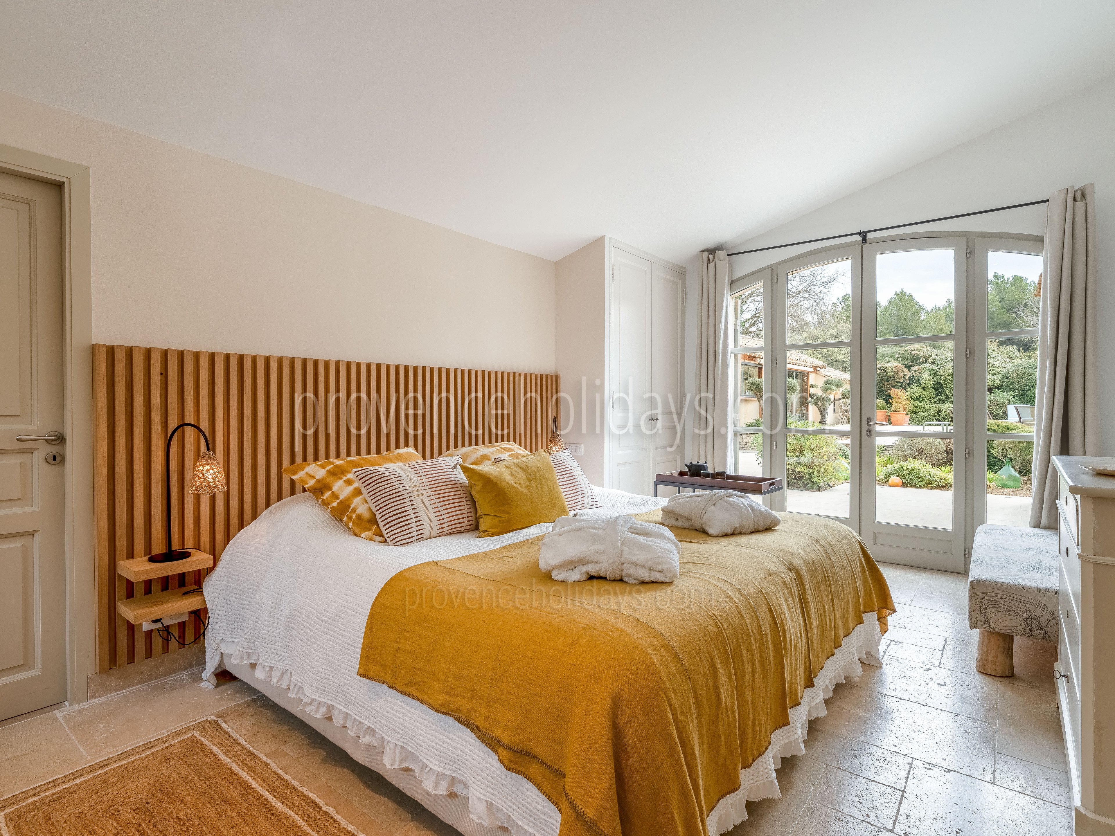 60 - Mas Aurelia: Villa: Bedroom