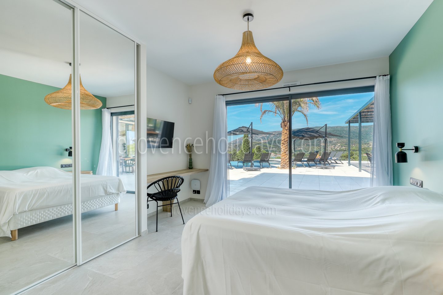 25 - Domaine de la Baie: Villa: Bedroom