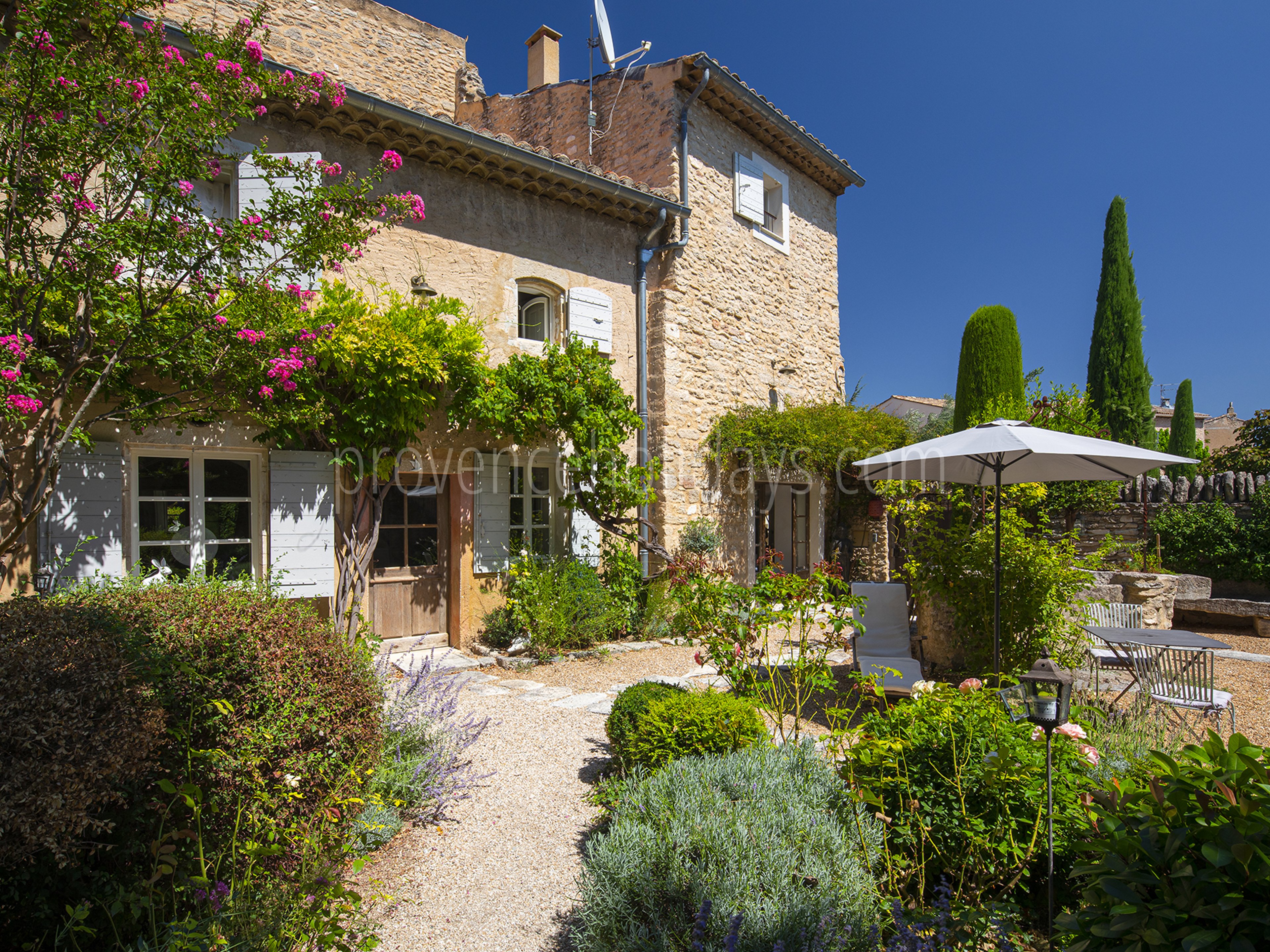 1 - Mas Cabrières: Villa: Exterior
