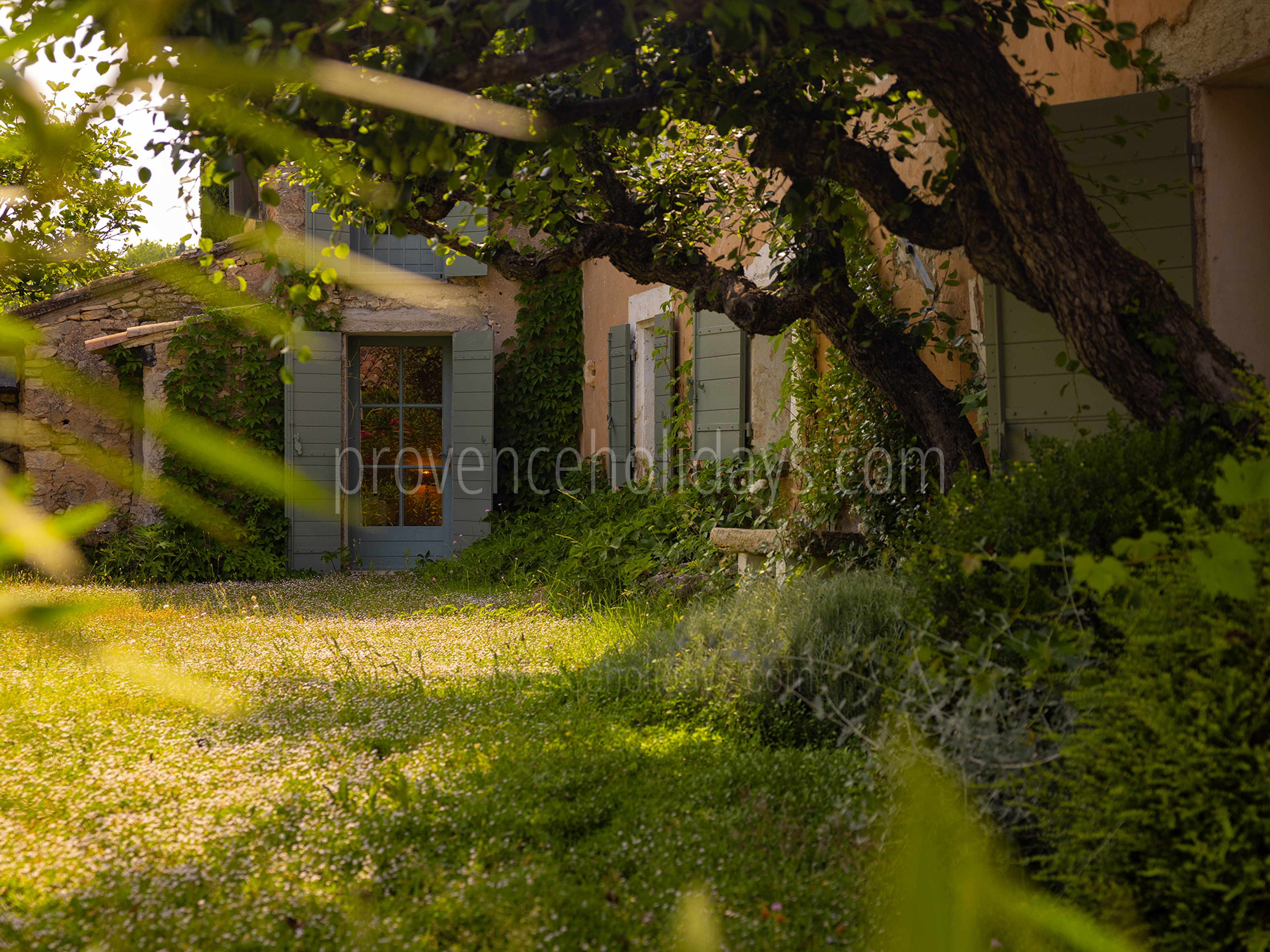 26 - Mas de Marguerite: Villa: Exterior