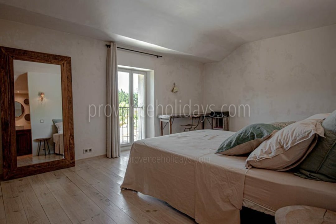 34 - Villa Beaumes: Villa: Interior