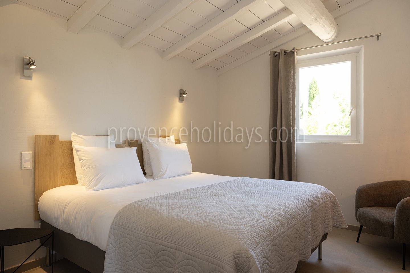 26 - Le Mas des Lauriers: Villa: Bedroom