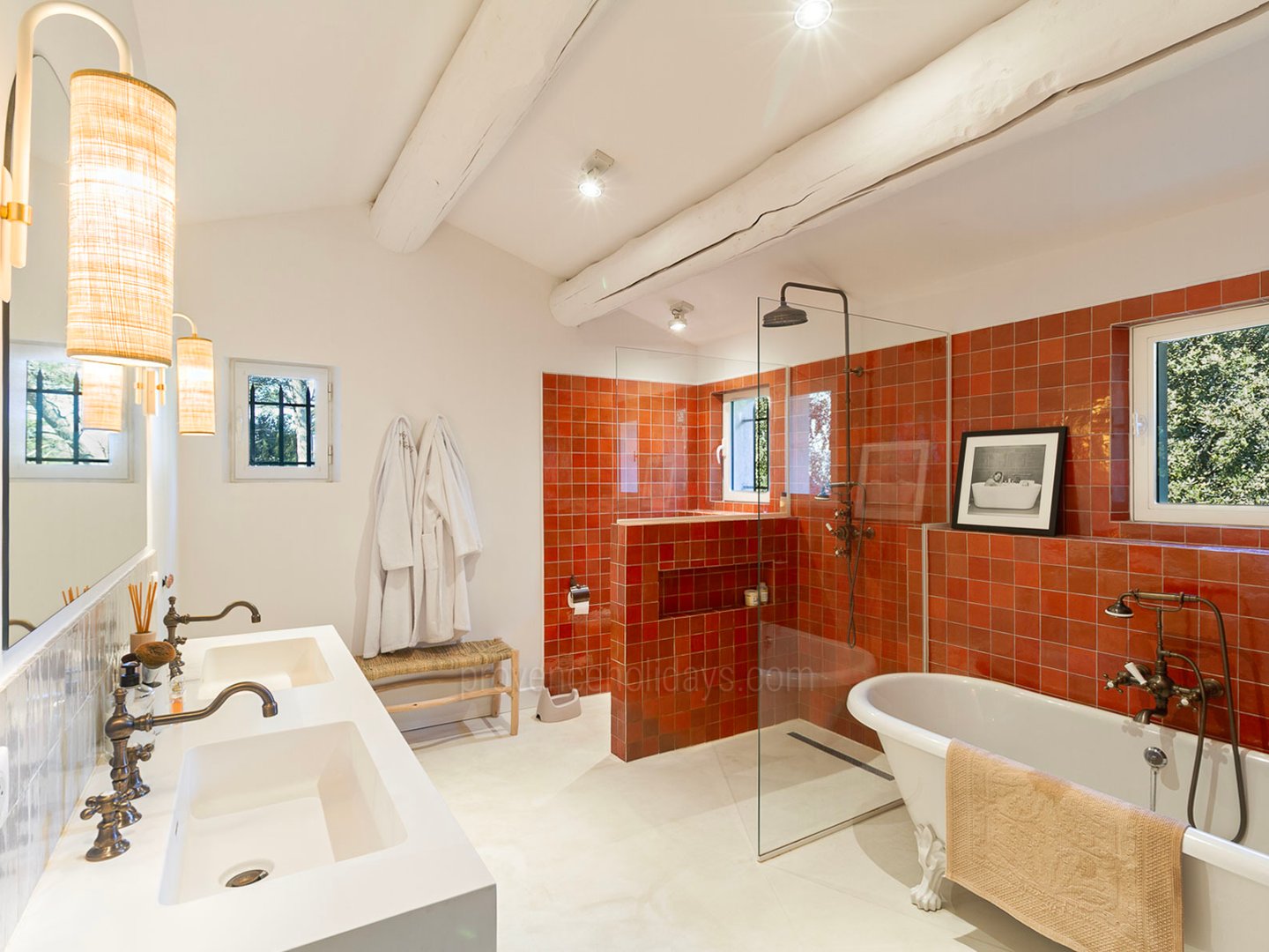 4 - Mas Hautvent: Villa: Bathroom