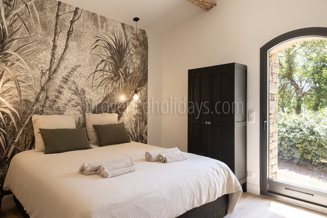 5 - Mas des Chênes Blancs: Villa: Bedroom