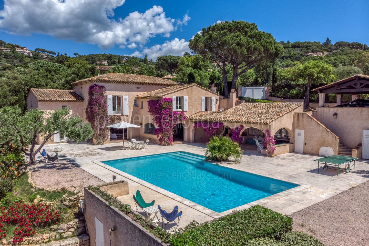 1 - Villa Lyris: Villa: Exterior