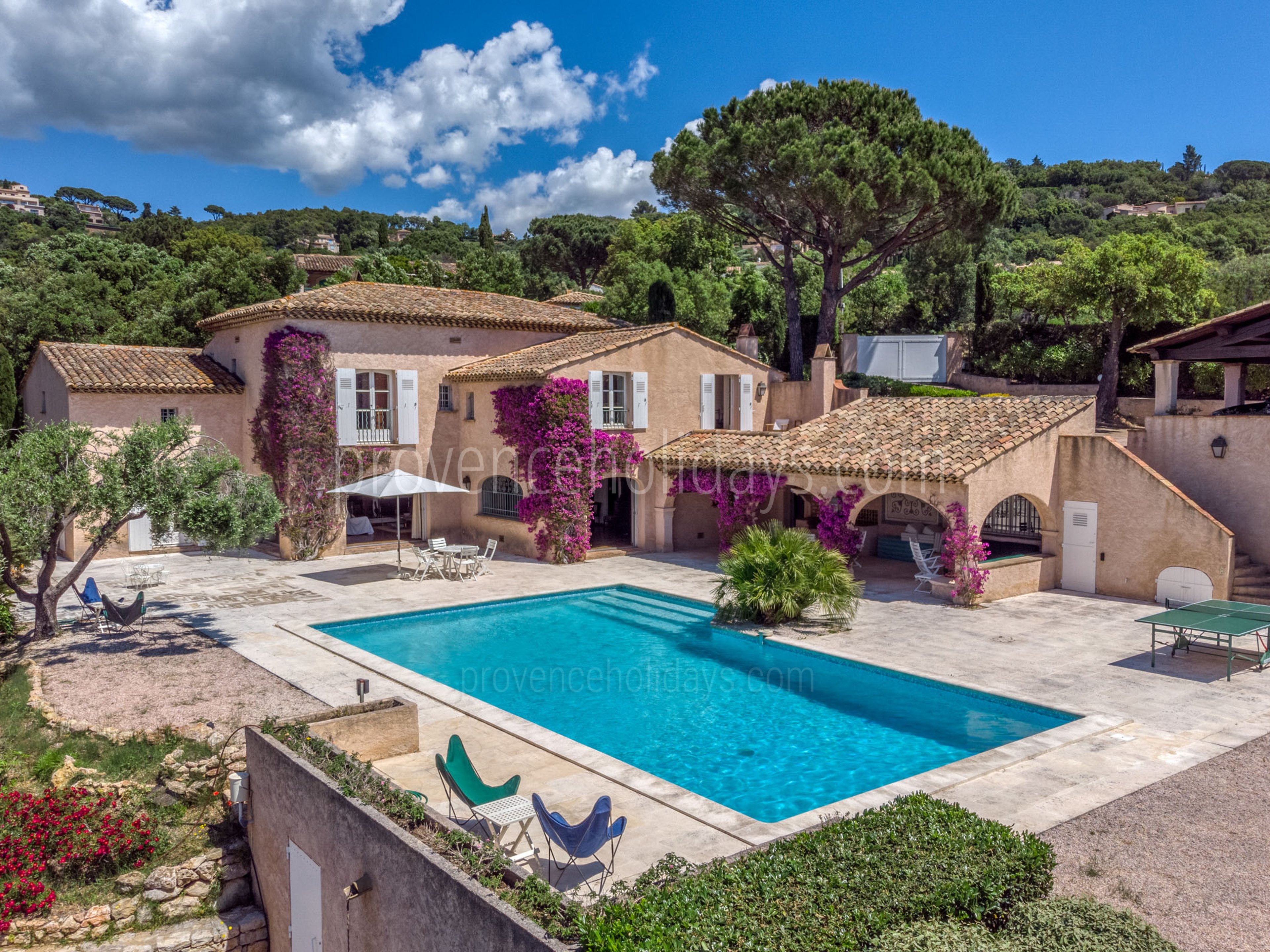 1 - Villa Lyris: Villa: Exterior