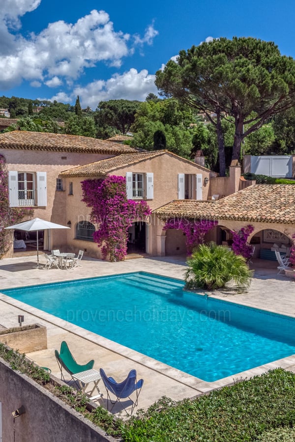 1 - Villa Lyris: Villa: Exterior