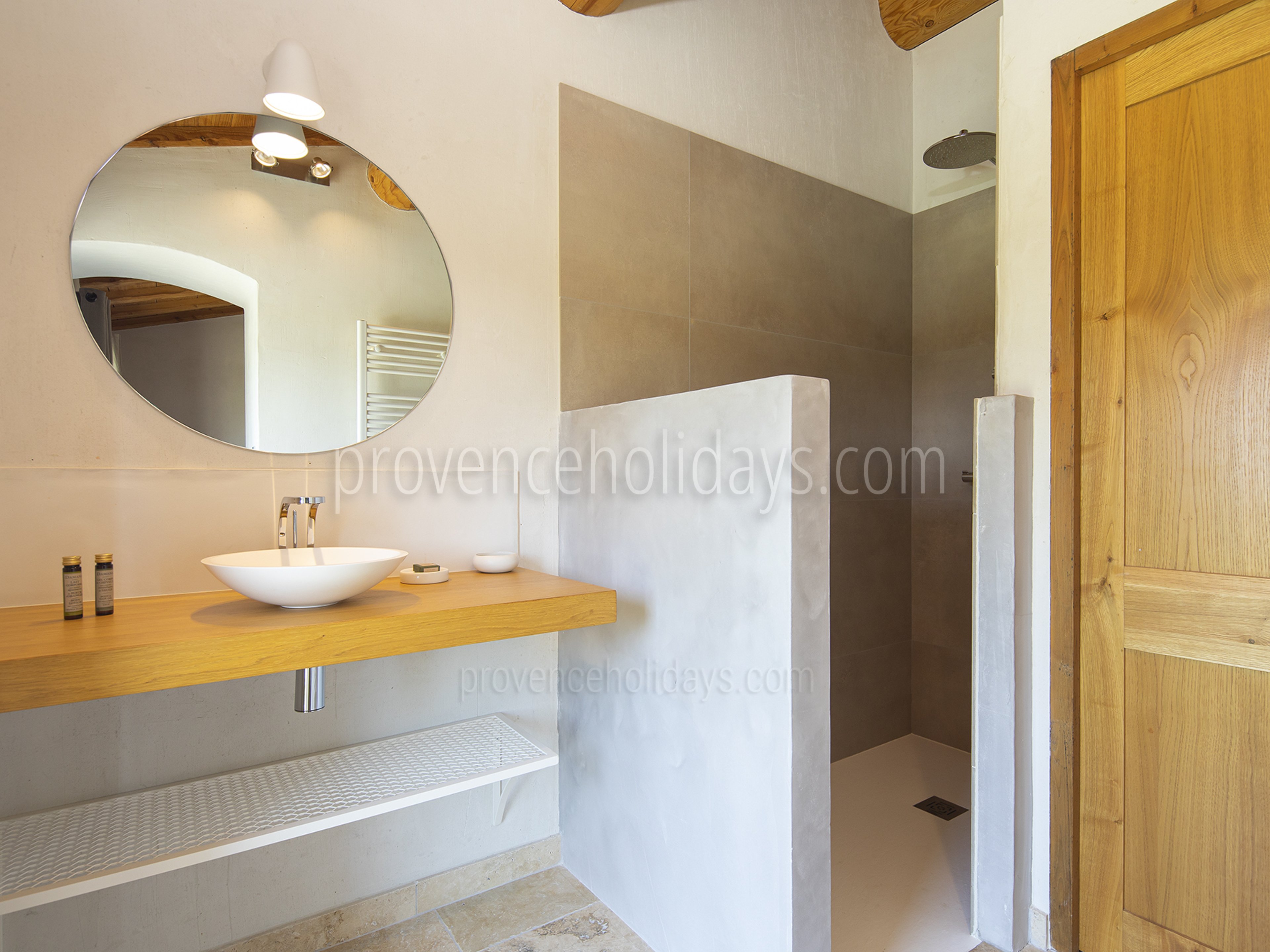 26 - Mas des Thyms: Villa: Bathroom