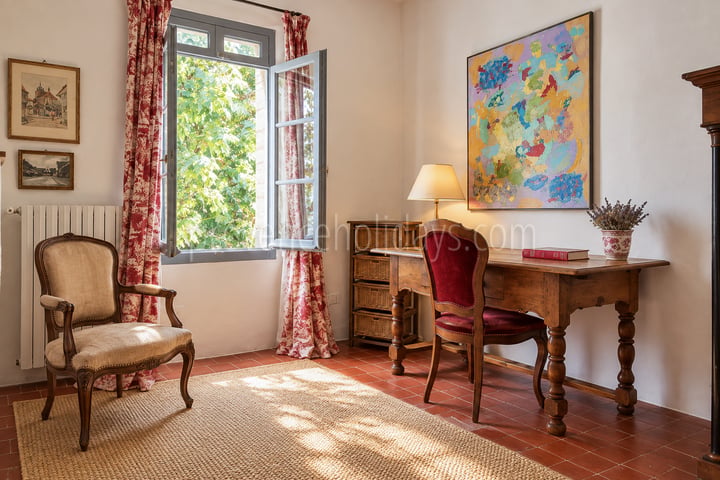 30 - Woning met een prachtig uitzicht in Aubignan: Villa: Bedroom