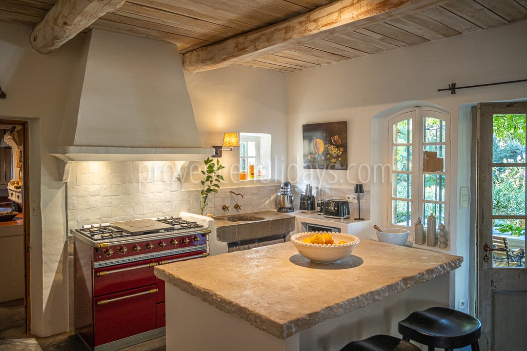 19 - Le Mazet des Collines: Villa: Interior