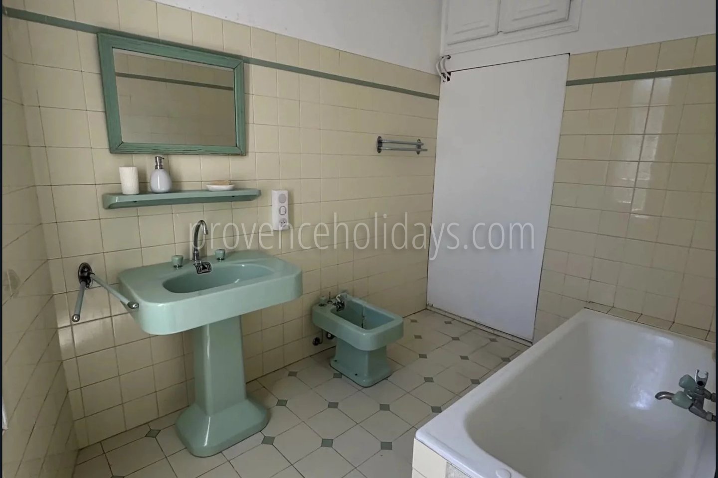 9 - Te renoveren huis in Cannes: Villa: Bathroom