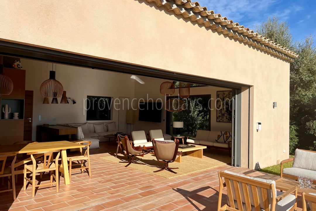 22 - Villa Lily: Villa: Exterior