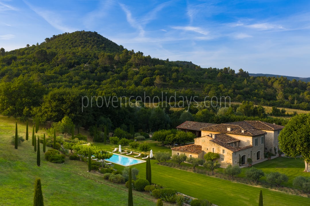 108 - Villa des Cascades: Villa: Exterior