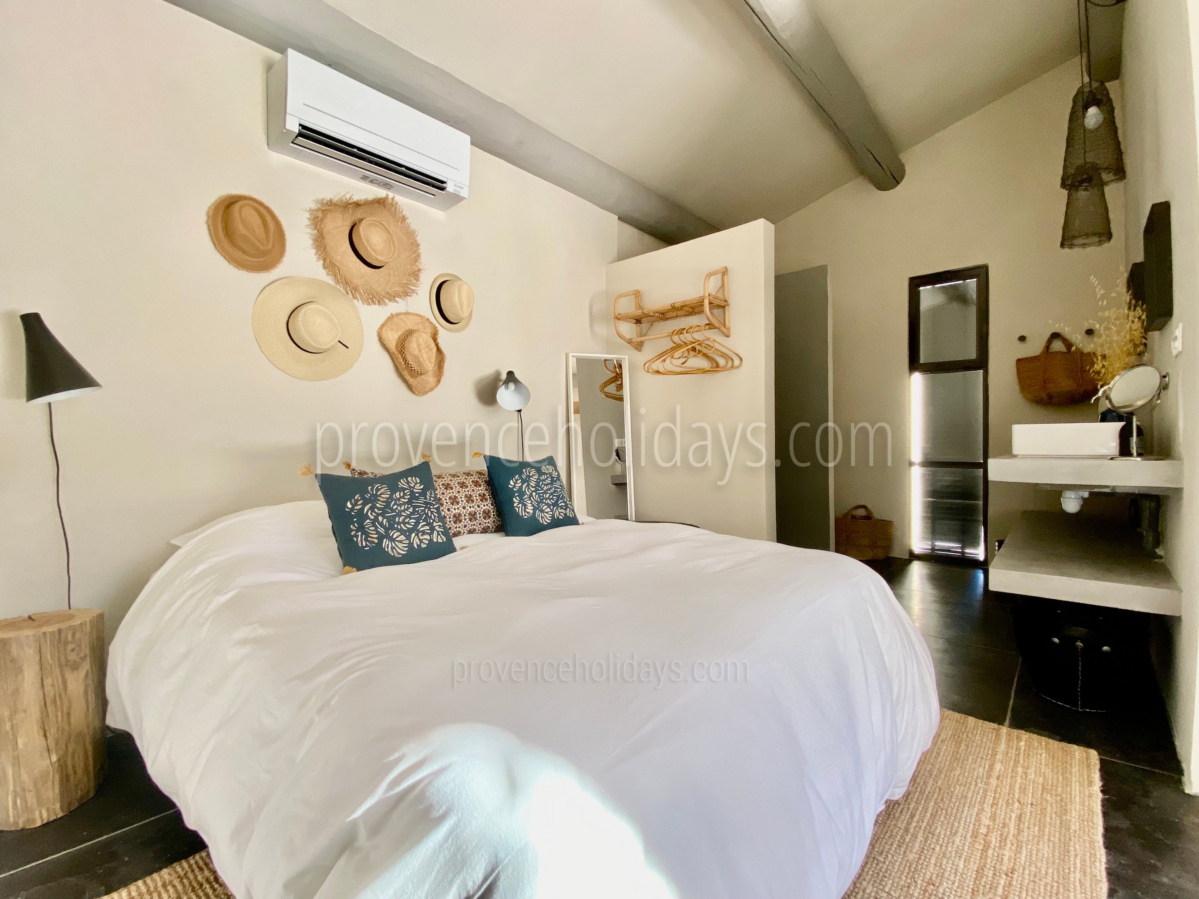 32 - Villa Real: Villa: Bedroom