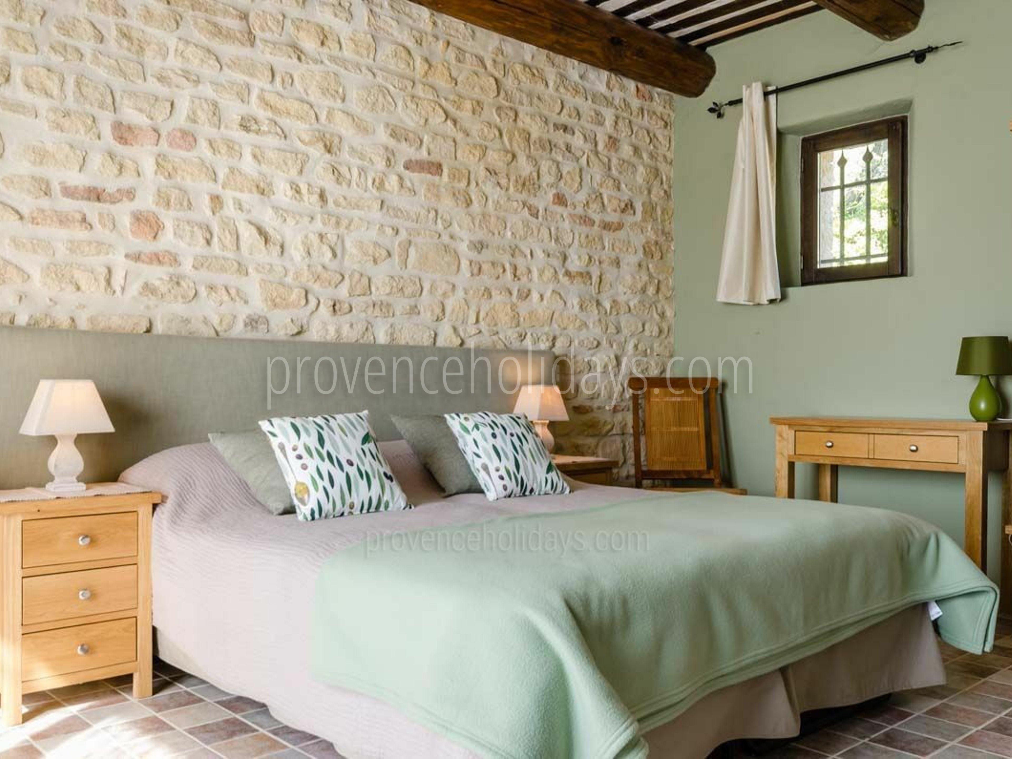 4 - Le Mas de Gordes: Villa: Bedroom