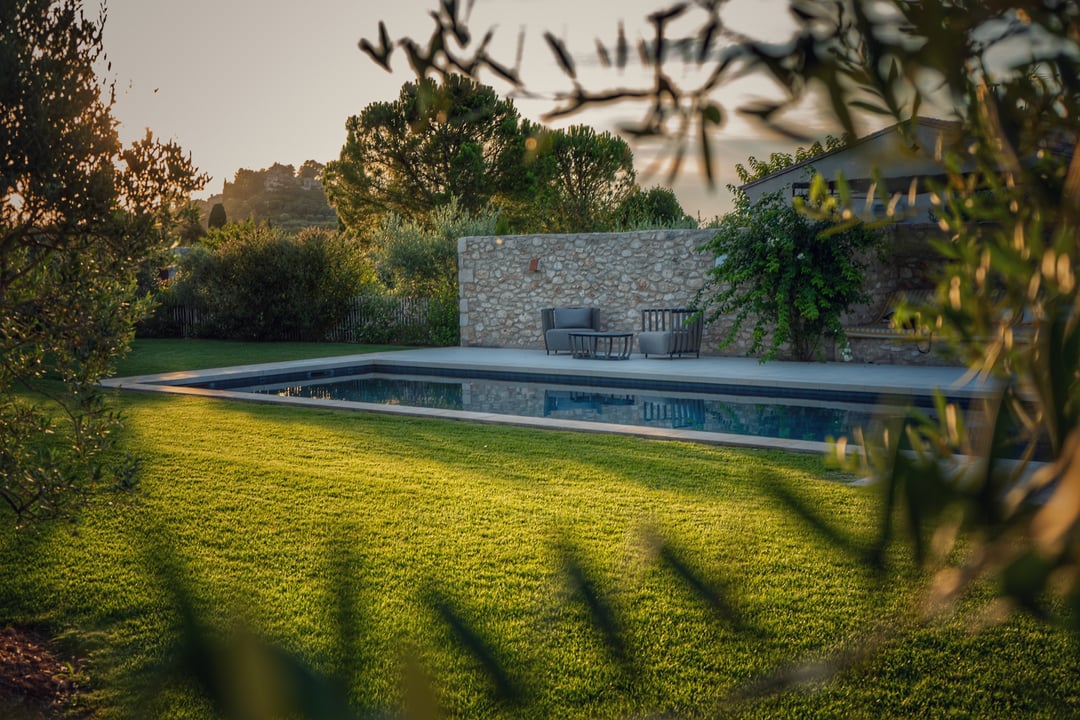 Mas with heated pool in Eygalières - Swimming Pool