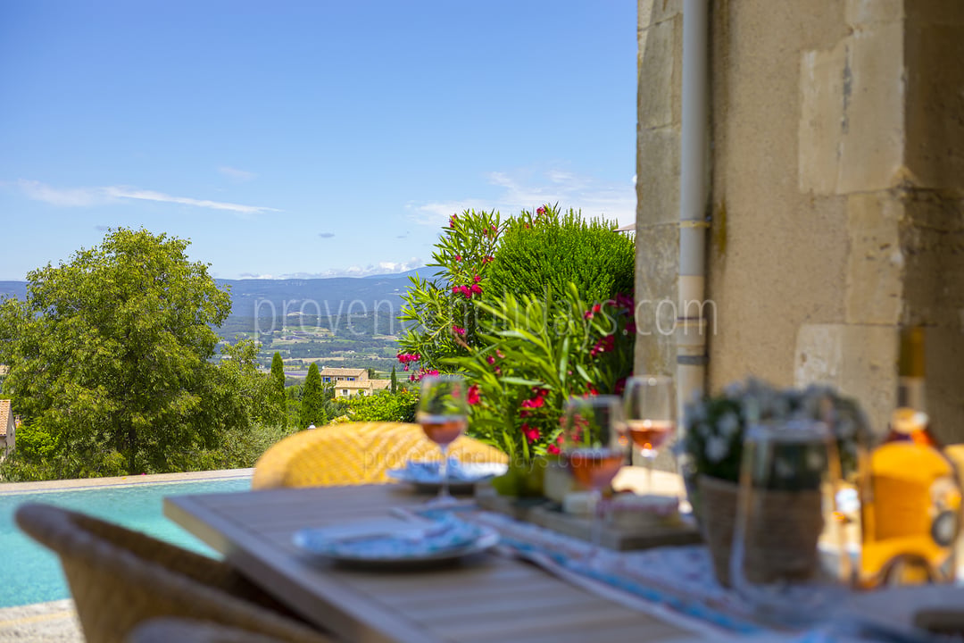 22 - Villa Luberon: Villa: Exterior