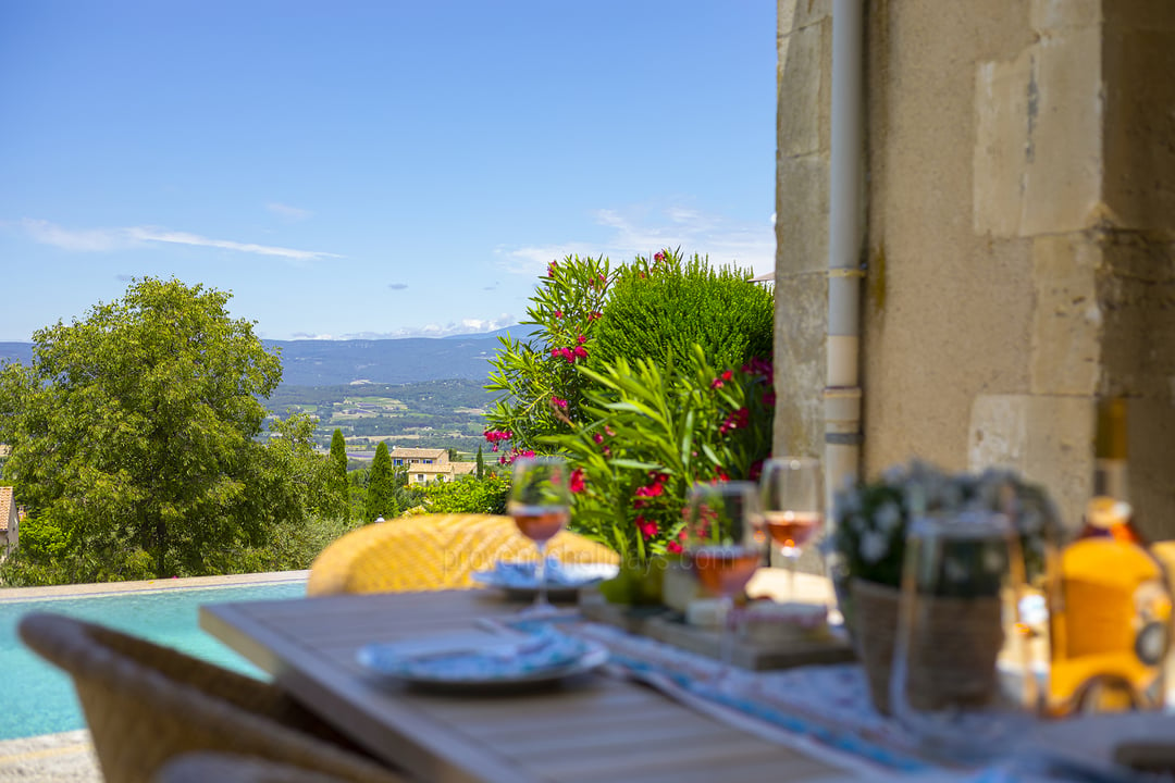 22 - Villa Luberon: Villa: Exterior