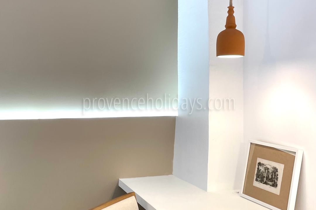 38 - Le Mas des Figues: Villa: Interior